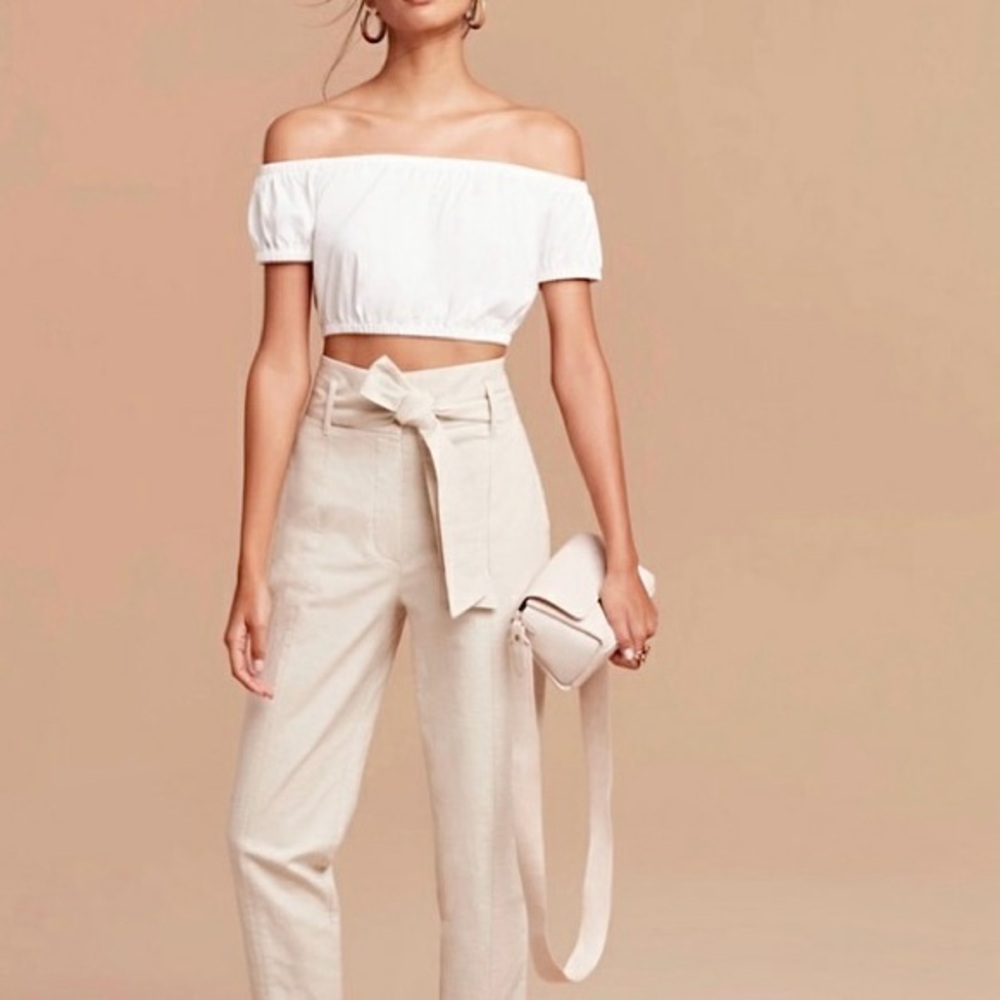 Aritzia Wilfred Adelisa crop top